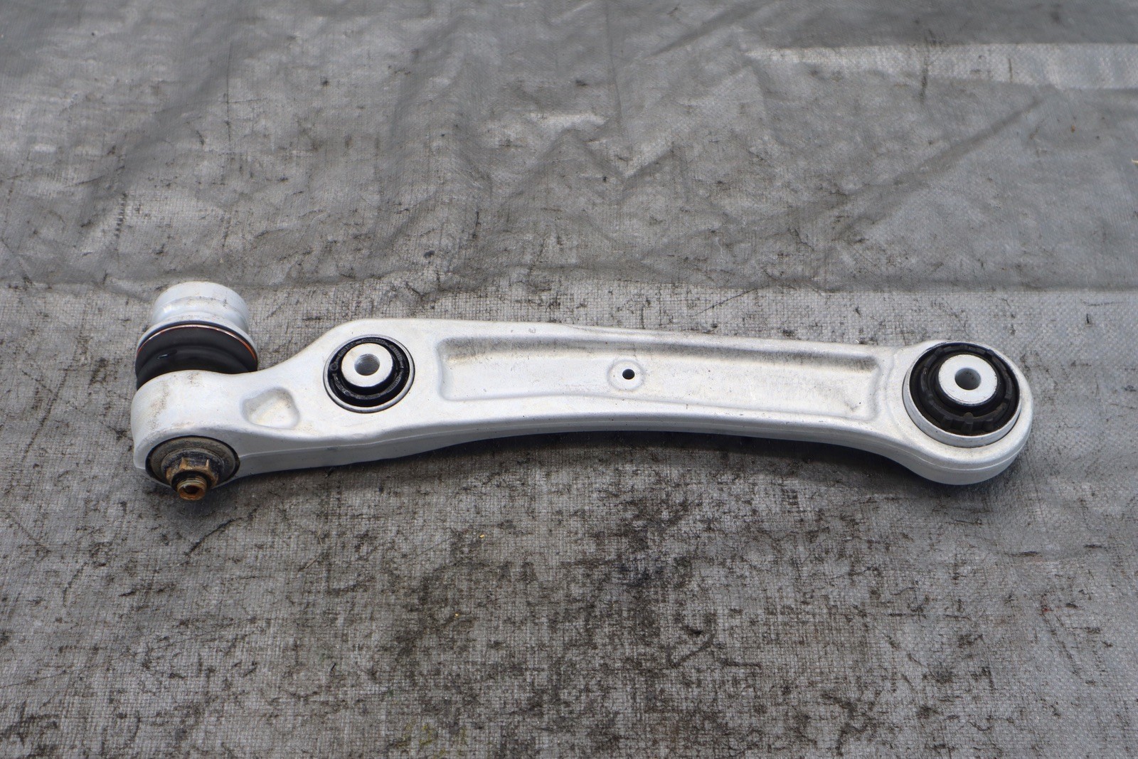 2018 2019 LAMBORGHINI URUS 4.0L V8 OEM LH FRONT LOWER CONTROL ARM 4M0407155