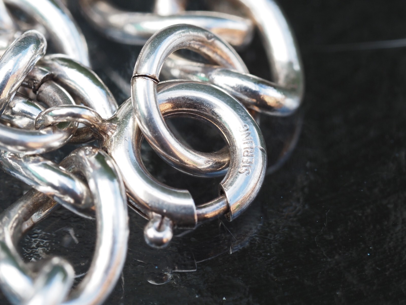 Photo 3 of Ladies Sterling Silver Curb Bracelet 7", B121