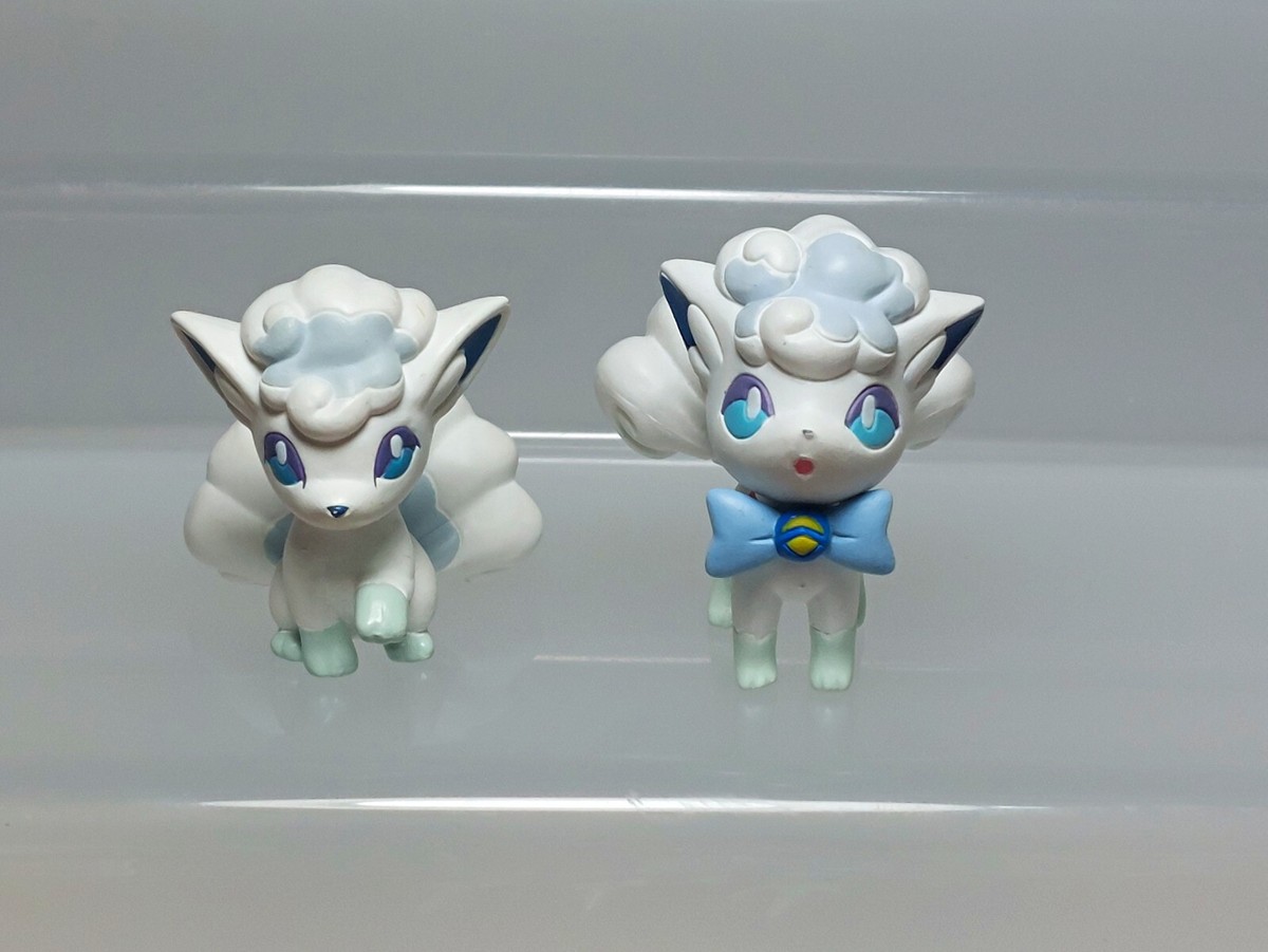 Vulpix (Alolan Ultra Guardians) Pokemon Moncolle Ex Figure Takara