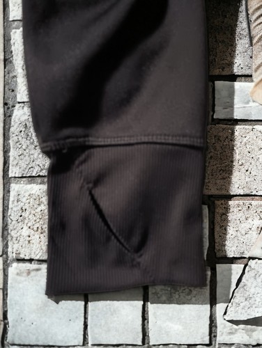 NWOT All In Motion Boy Girl Black Sweatshirt Front Pocket Thumb Holes L 12/14 - Picture 2 of 4