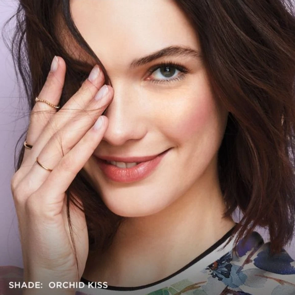 AVON fmg L♡VE Kiss Me Cushion BLUSH 8 g Orchid Kiss Make Up Cheek Skin Color NEW - Image 2 of 4