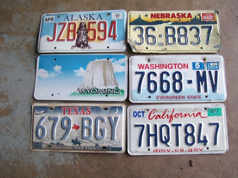LICENSE PLATE 6 ALASKA WY TX NE WA CA GOOD CONDITION COLOR EXPIRED3YEARS