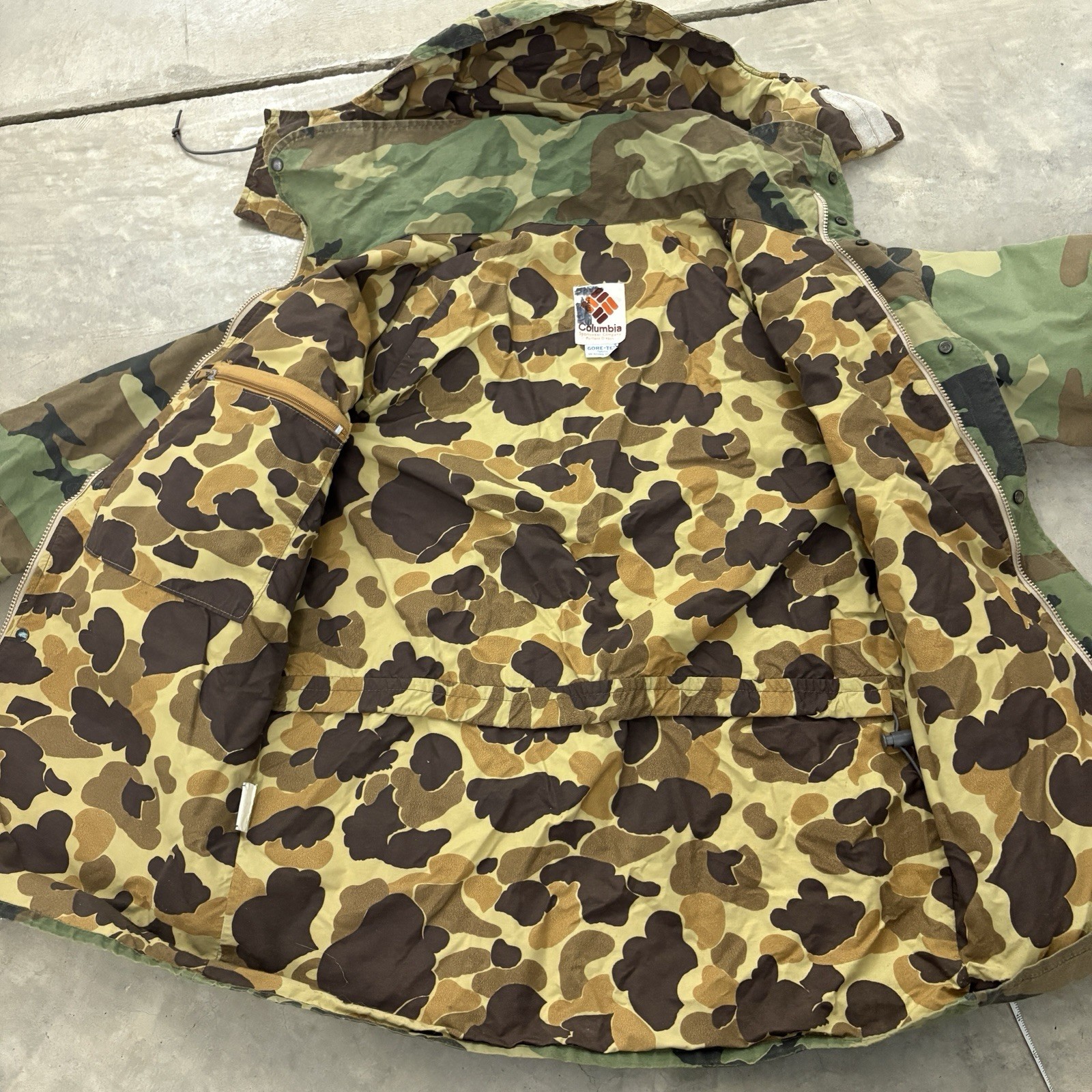 Vintage Rare Columbia Reversible Hunting Jacket Medium Men’s Woodland Duck Camo image 6