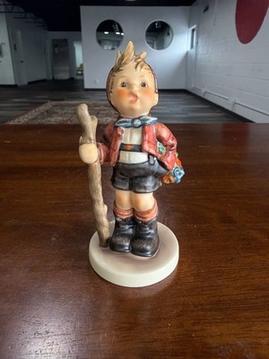 M.I. Hummel Exclusive 1995/96 Edition ''Country Suitor'' Figurine - Model 760