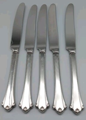 (6) Oneida Deluxe Stainless  Knives Anticipation 9 1/2''      B        2