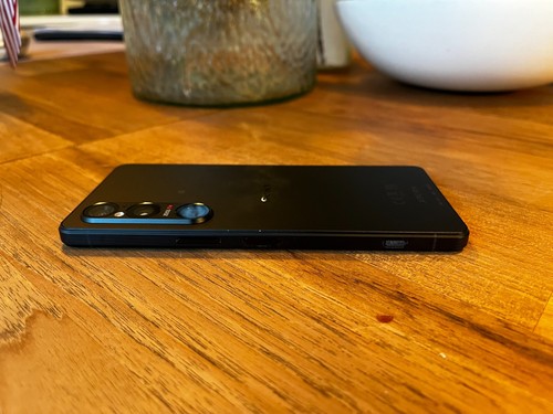 Sony Xperia 1 VI | 256GB | 4K 120Hz Display | Triple Camera 48MP | 5G - Zdjęcie 3 z 10