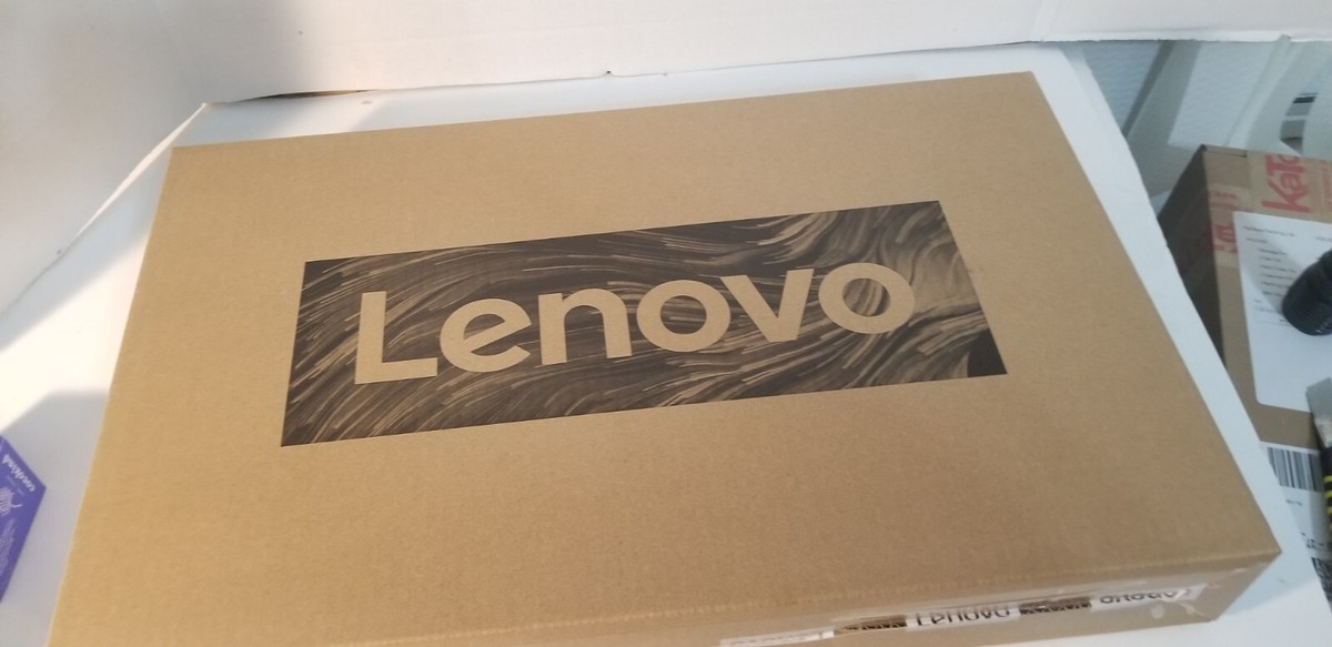 Lenovo V14 G2 ITL 14