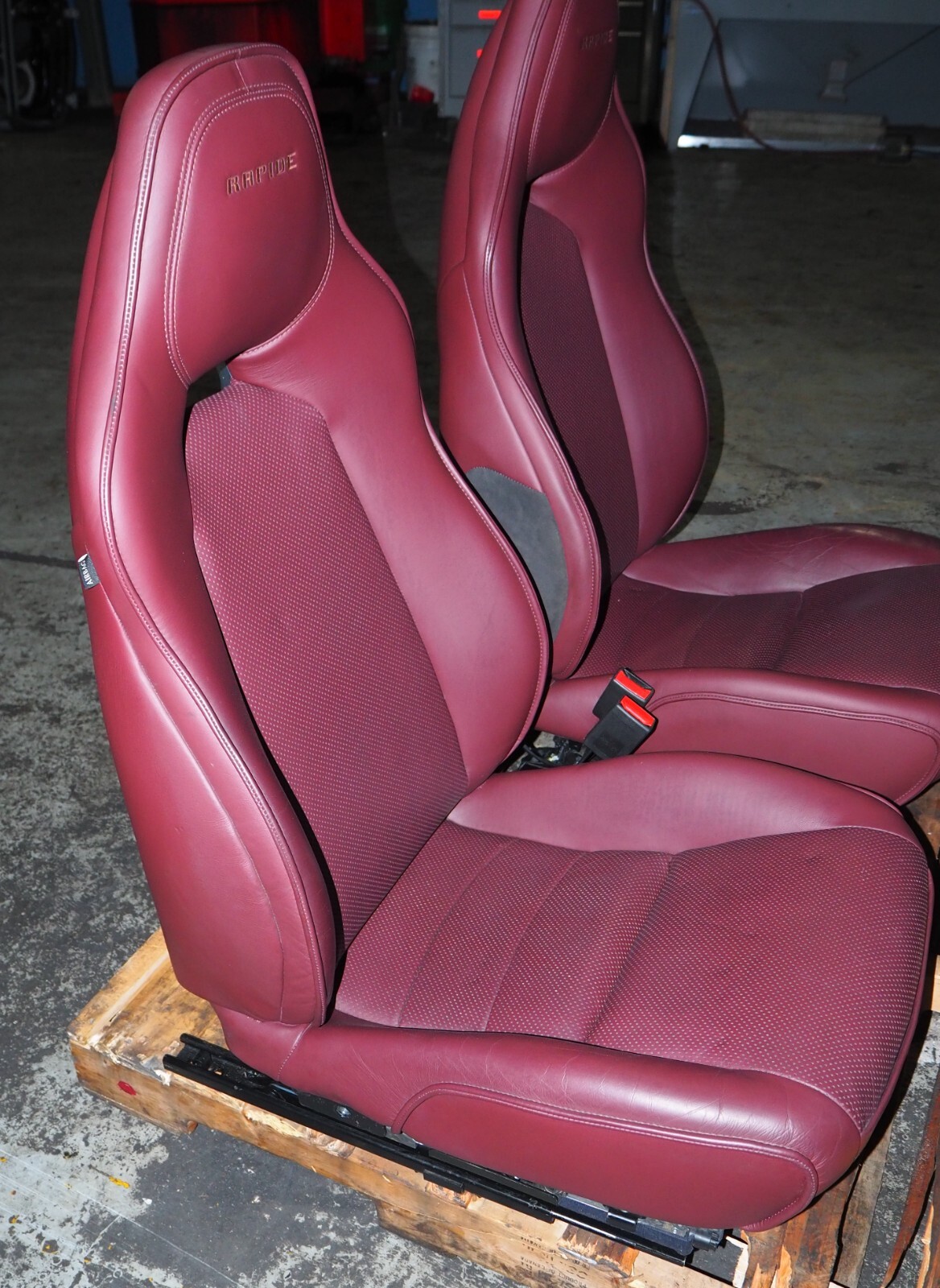* 2010-2013 Aston Martin Rapide Iron Ore Red Leather Front Seat Set OEM Complete