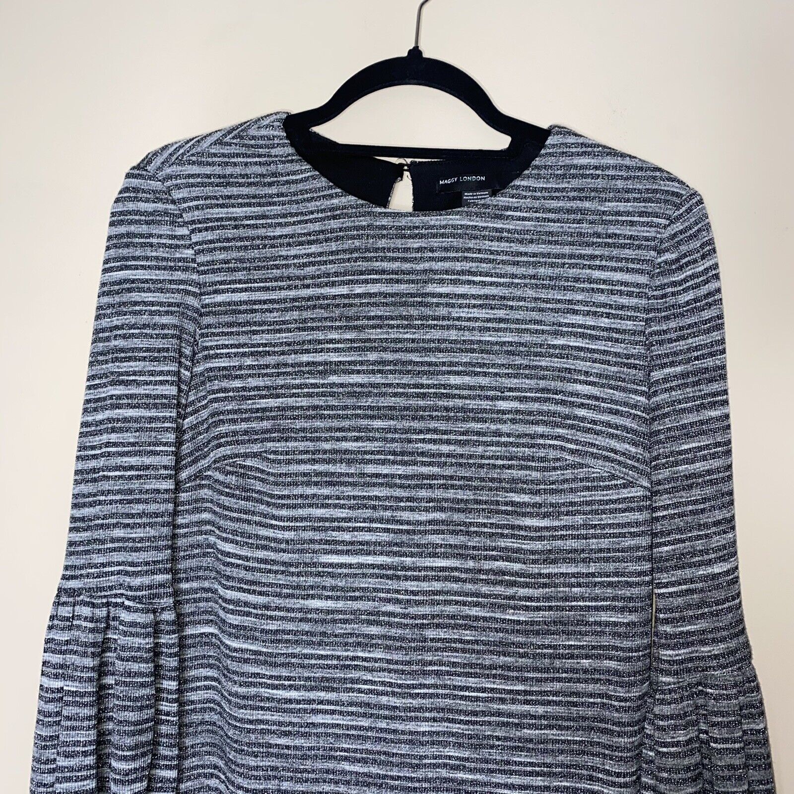 Maggy London Gray Striped Long Sleeve Shift Dress… - image 3