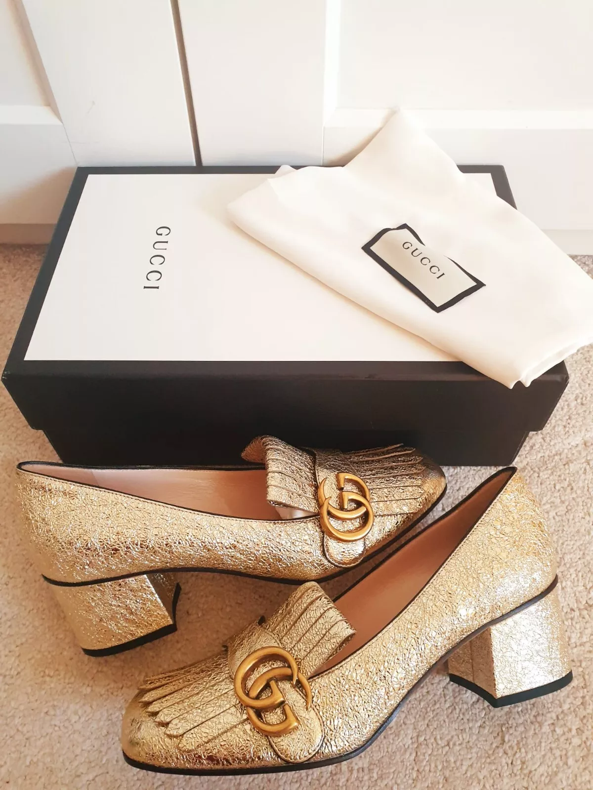 Chaussures de cour neuves Gucci Marmont GG à franges dorées talon mi bloc UK 4 EU 37 US 7