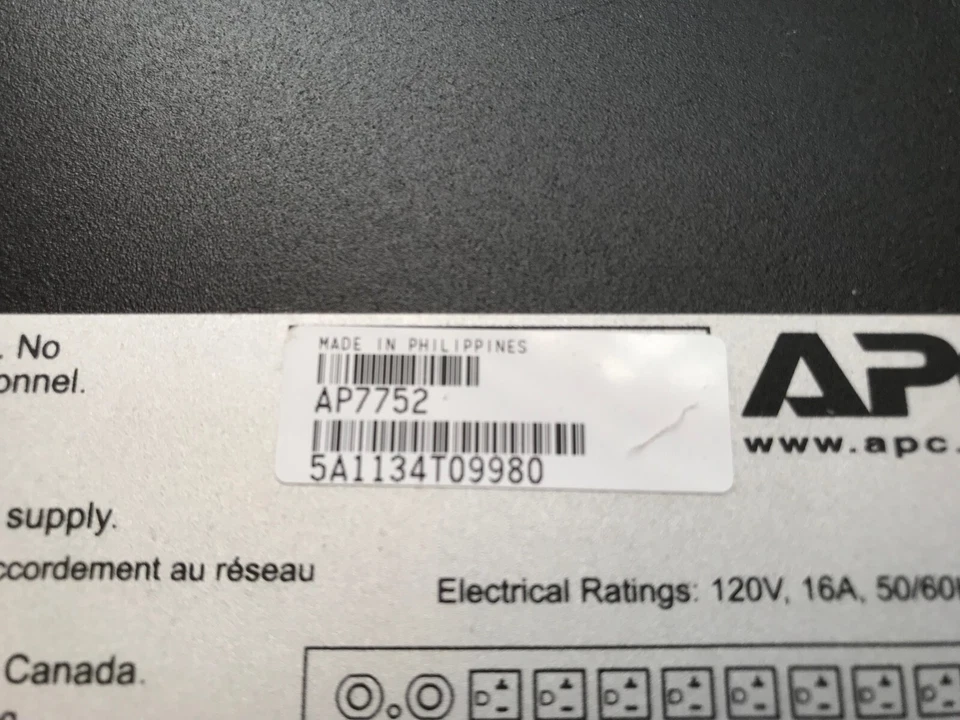 APC AP7752 Automatic Transfer Switch Rackmountable - Image 2 of 4