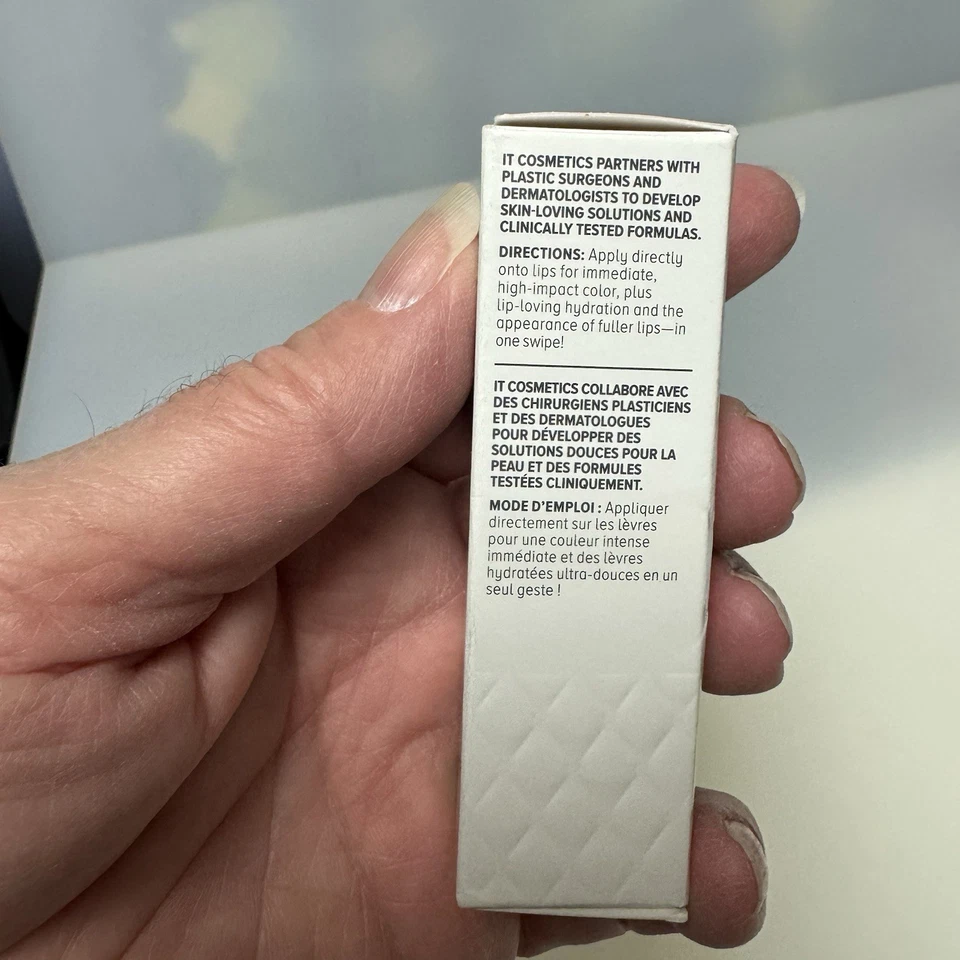 It Cosmetics Pillow Lips Matte Lipstick Wistful Full Size 0.13 oz - Image 4 of 4