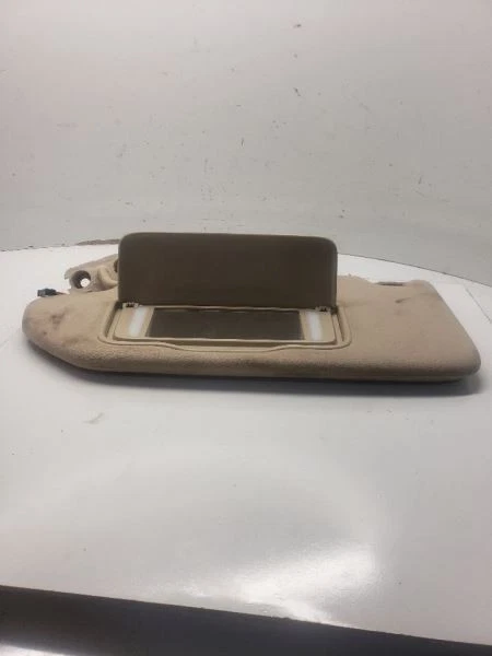 Driver Sun Visor With Illumination Fits 05-09 VOLVO 60 SERIES 1105618 - Image 2 of 4