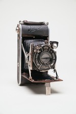 Vintage Ihagee Camera: Ultrix Simplex 1360 Luxus with leather case