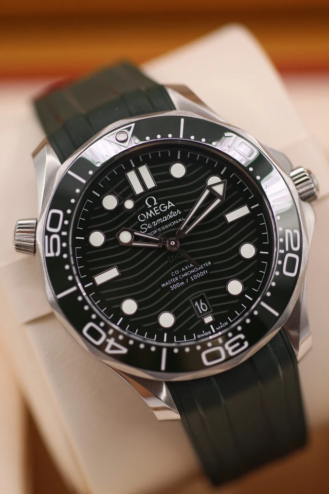 Omega Seamaster Diver 300M 210.32.42.20.10.001, photo 1 of 5
