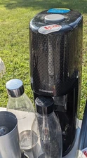 SodaStream Sparkling Water Seltzer Soda Machine Maker - Black 2 Bottles (EUC)