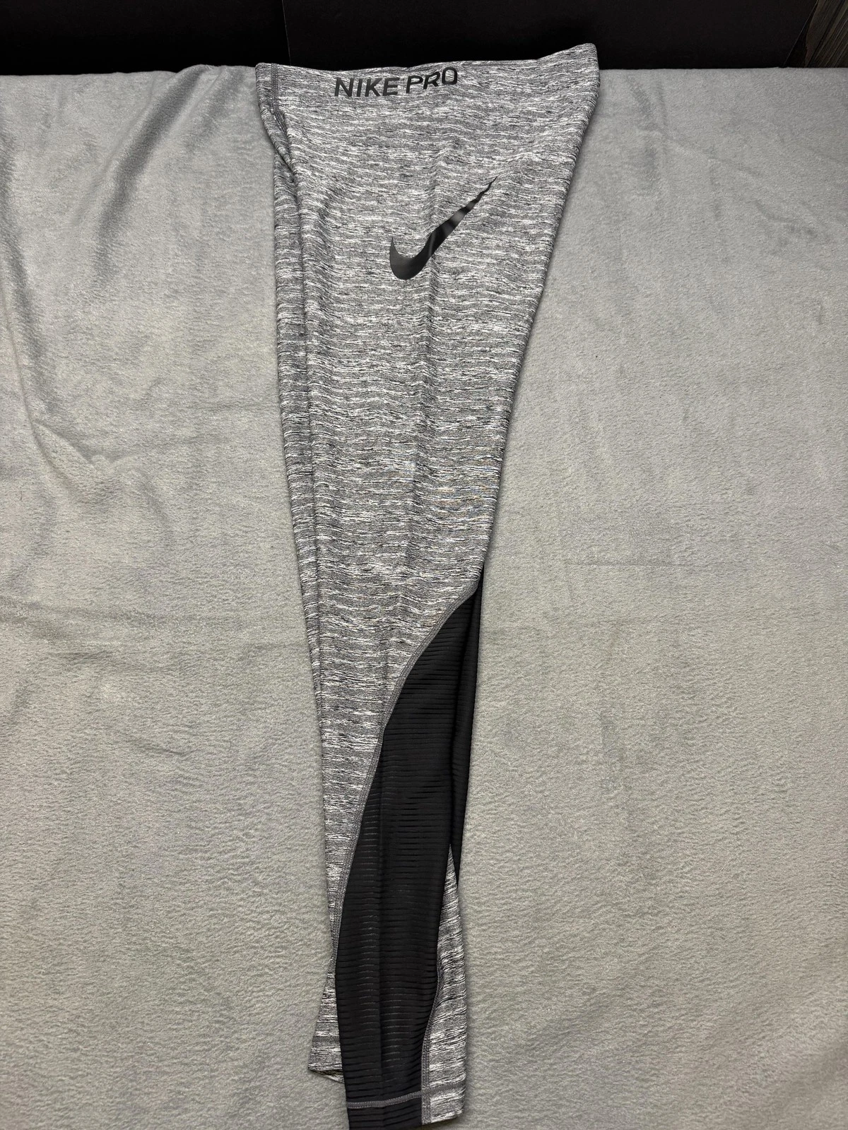 Nike Pro Pants Women’s Medium Gray Dri-FIT Compression Leggings Running Gym