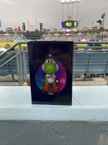 YOSHI “SUPER MARIO” YAMAMOTO LA DODGERS LE BOBBLEHEAD 03/31/26  NEW / SEALED