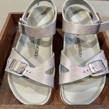 Kids Birkenstock sandals Mint green Metallic Sz 34 L3 Kids 2-2.5