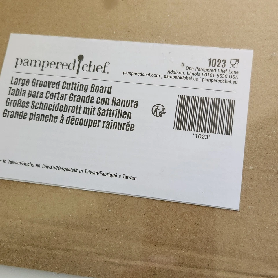 Tabla de cortar grande Pampered Chef 1023 18" x 12" bordes antideslizantes aptos para lavavajillas Foto 3 de 3