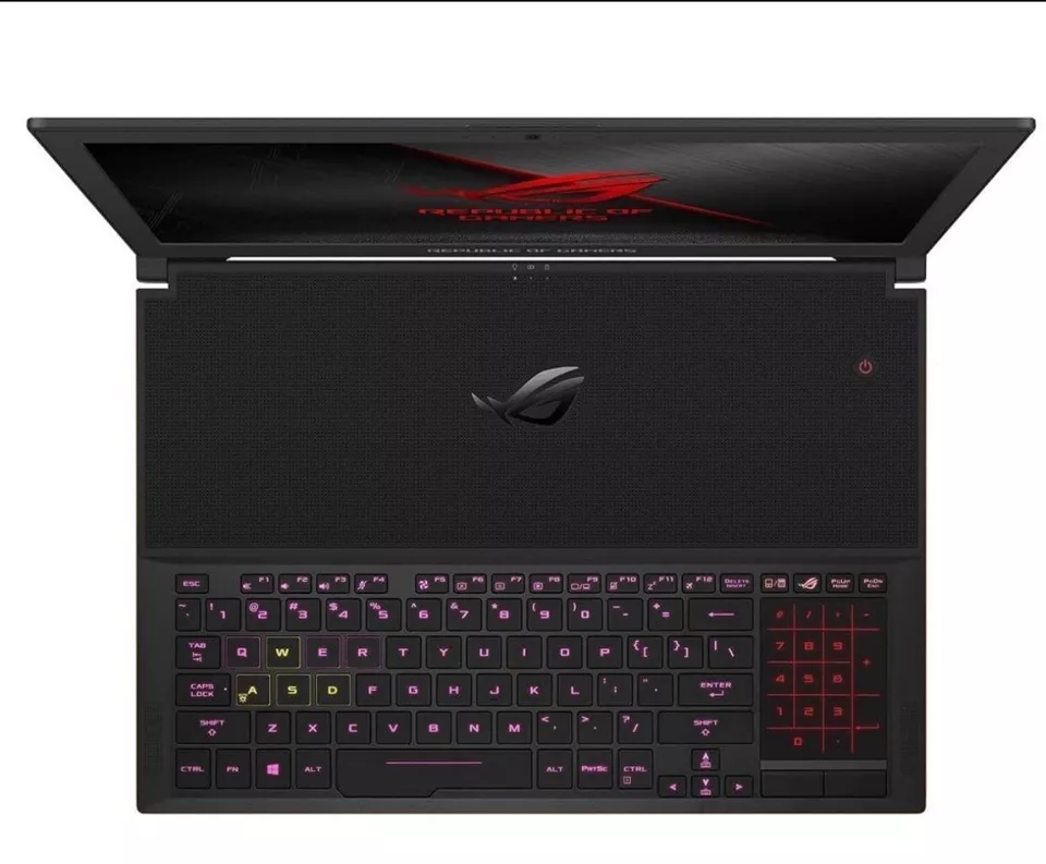 Portátil para juegos Foto 4 de 4