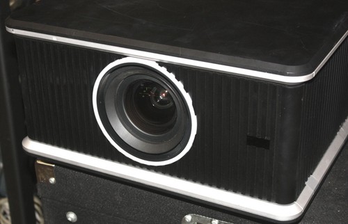 Tested Working * 1 Of 2 Lamps * Small Issues * Infocus IN5532 Venue Projector - Picture 1 of 10