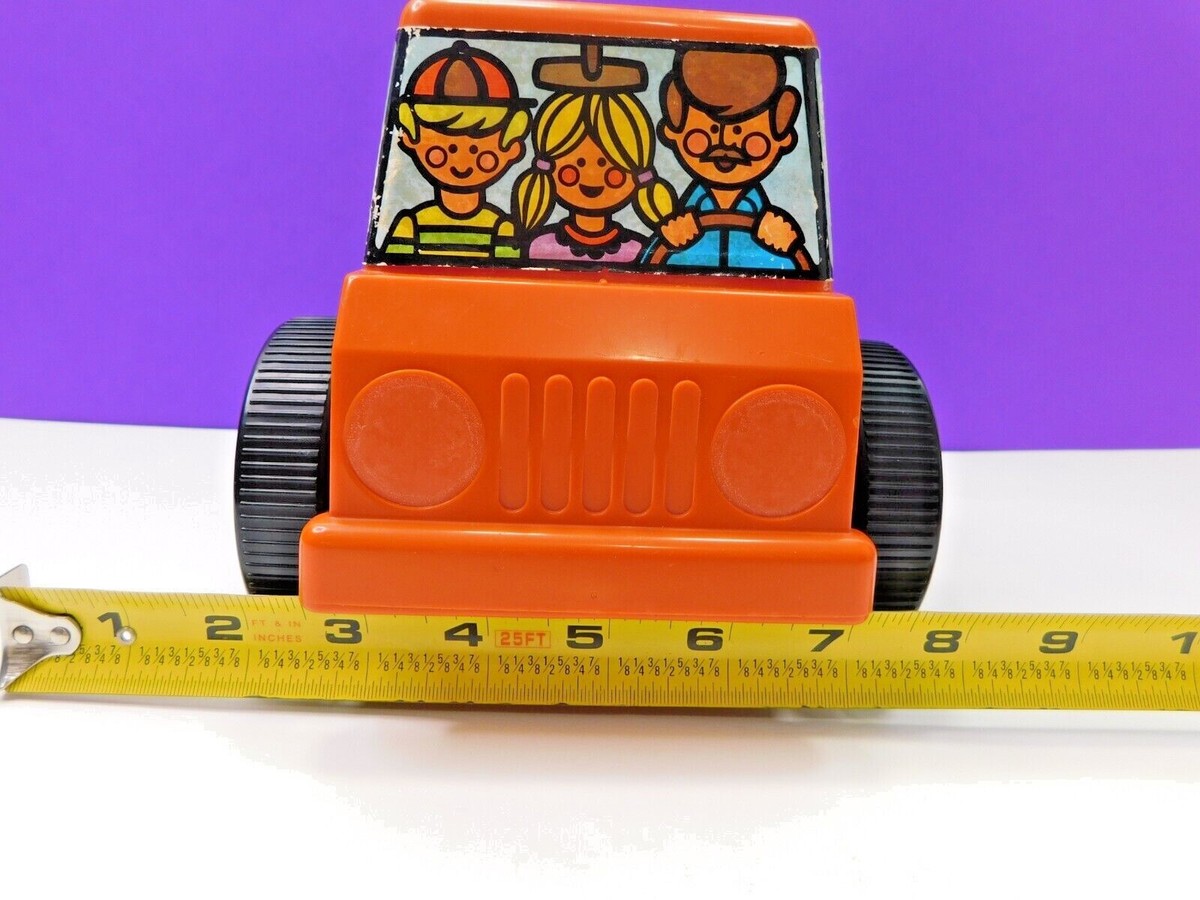 Tupperware Toys Pick-Em-Up Truck with 9 Yellow Blocks #1342