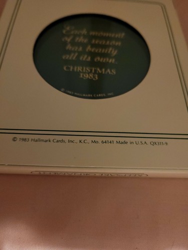 COLLECTIBLE CHRISTMAS 1983 HALLMARK CHRISTMAS WREATH NEW IN BOX - Picture 4 of 4