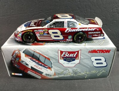 DALE EARNHARDT JR #8 DUEL AT DAYTONA /BORN ON DATE 2005 Monte Carlo 1:24 Action 
