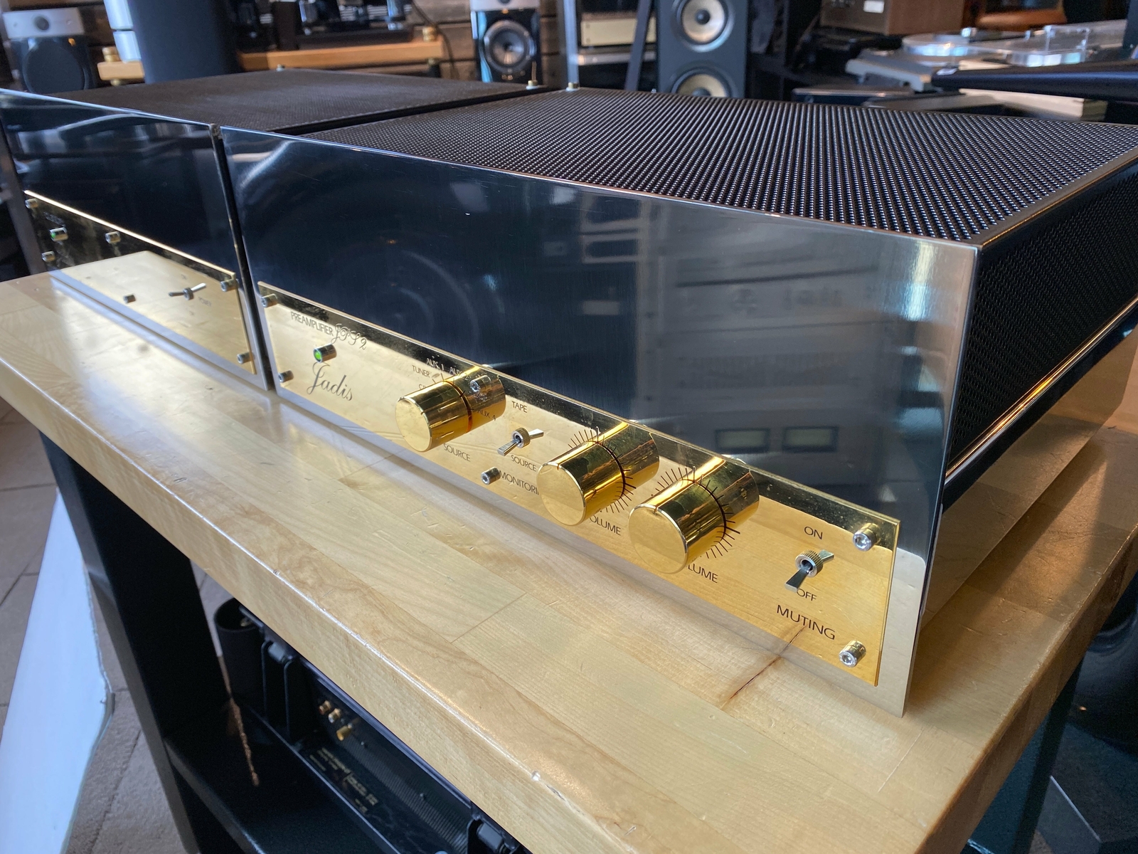 Jadis JPS2 Dual Chassis Line Stage Preamplifier System NOS (New Old