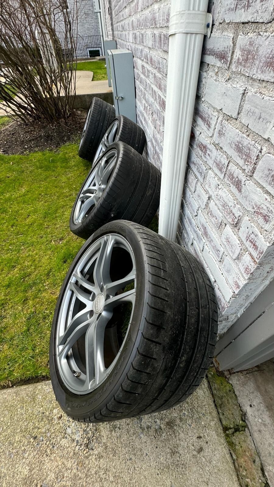 audi r8 wheels oem 19
