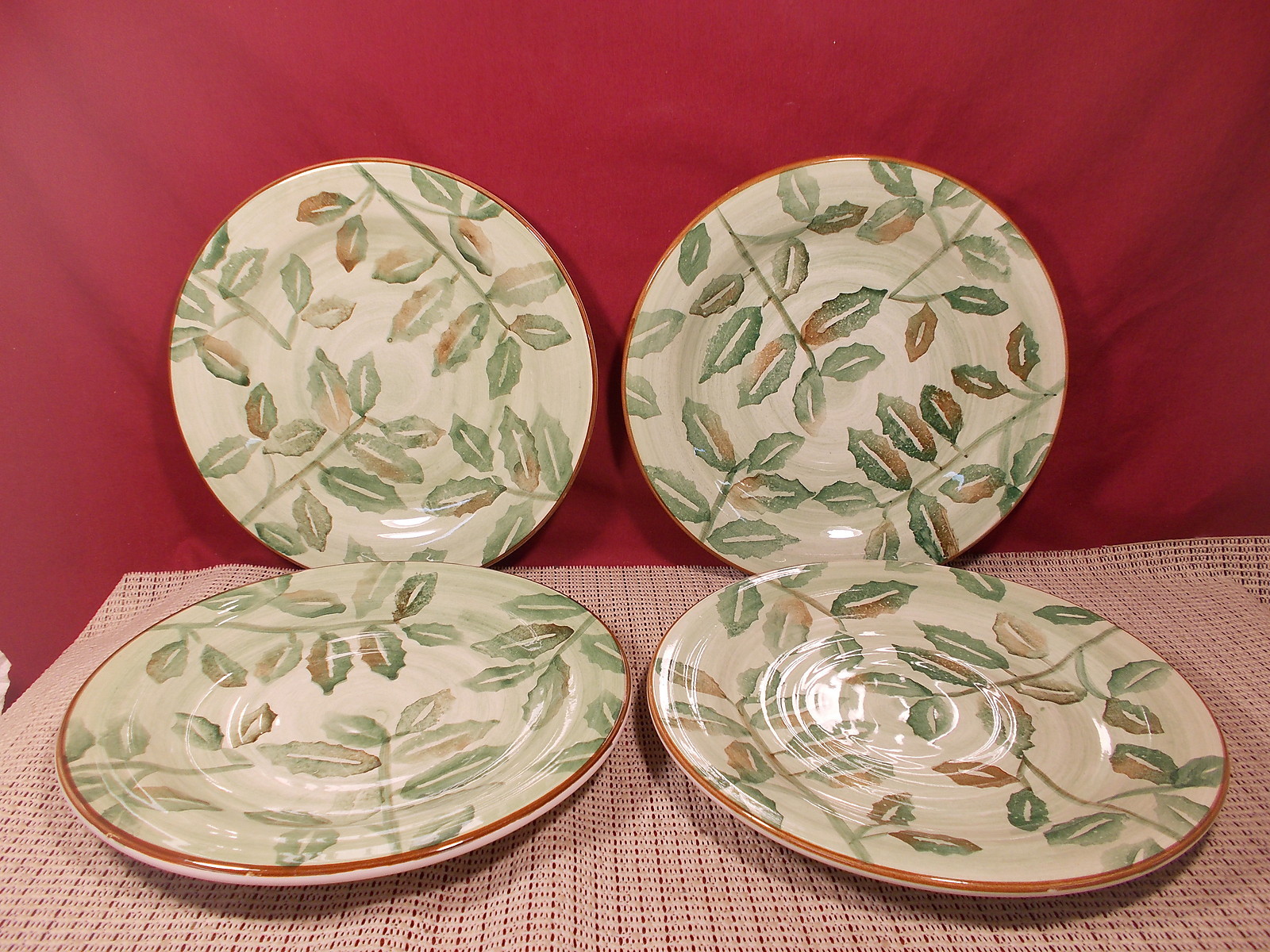 Culinary Arts Dinnerware Holly Hill Set of 4 Salad Dessert Plates 8 1/2