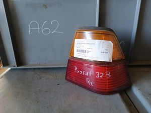 321945112T Rücklicht Rückleuchte rechts VW Passat B2 FL Schrägheck