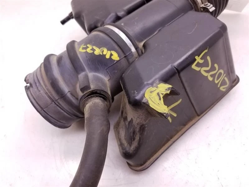 Toyota 4runner 1999 conjunto de tubo resonador filtro de aire 6 cilindros Foto 4 de 4