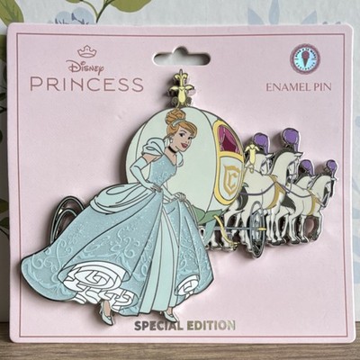 PALM- Disney Cinderella Princess with Carriage LE-150 Ultra Jumbo Pin