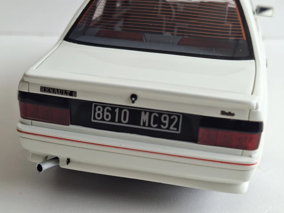 Renault 9 Turbo Blanc OT066 Otto Ottomobile 1/18 - Photo 4/4