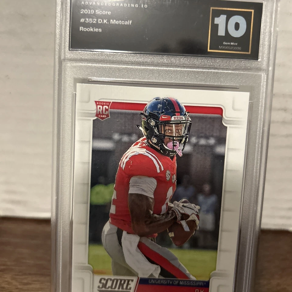 2019 Score Rookies DK Metcalf #352 (RC) GEM MINT 10🔥🔥🔥 - Image 4 of 4
