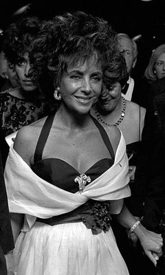 Elizabeth Taylor at 70th Birthday Party for Malcolm Forbes on May - Old Photo 4