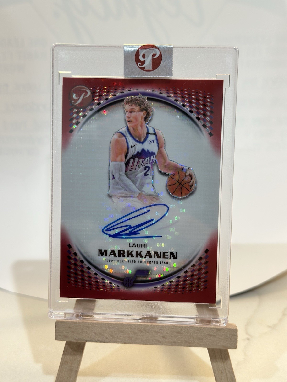 25-26 TOPPS PRISTINE LAURI MARKKANEN JAZZ PRISTINE AUTOGRAPHS 5/5 PA-LM BOOK END
