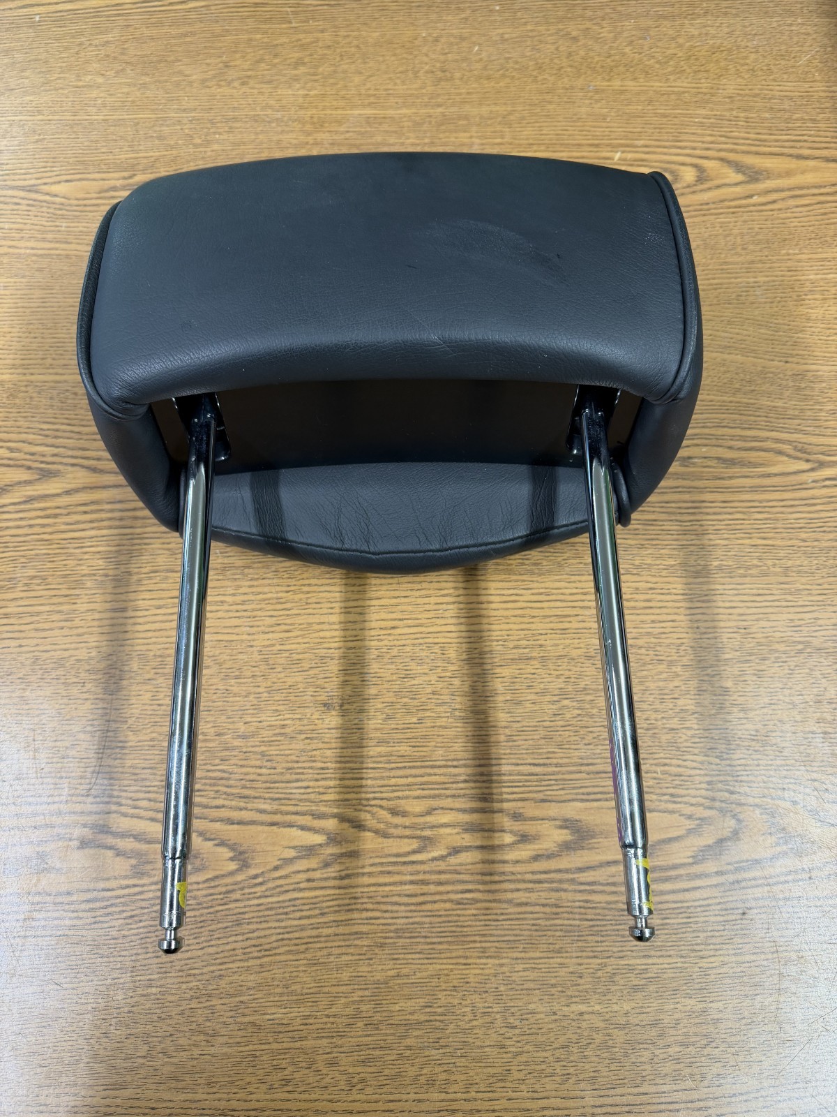 2003-2013 Maserati Quattroporte Left or Right Front Seat Headrest Head Rest OEM