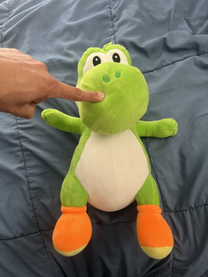 Nintendo Super Mario 18'' Yoshi Plush 2020