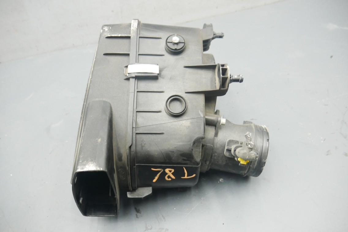 2014-2018 Maserati Ghibli Left Engine Air Intake Filter 670005844 OEM