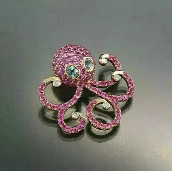 Colgante con dije de pulpo zafiro simulado de corte redondo de 3,0 quilates enchapado en oro amarillo de 14 k Foto 4 de 4
