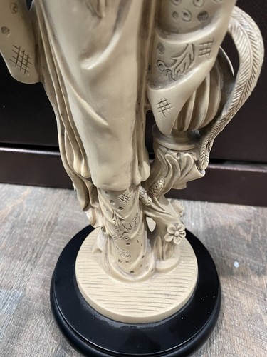 Vtg Oriental Figurine Statue Asian Woman with Birds 19” Carved Resin - Picture 8 of 8