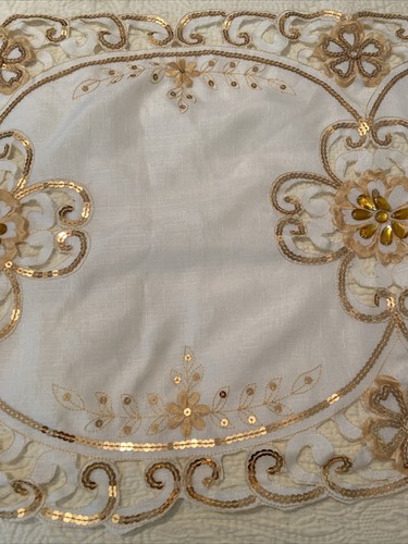 Beautiful Luxury Table Runner White With Gold Rhinestones Sequins Long 52 X 16” - Picture 4 of 13
