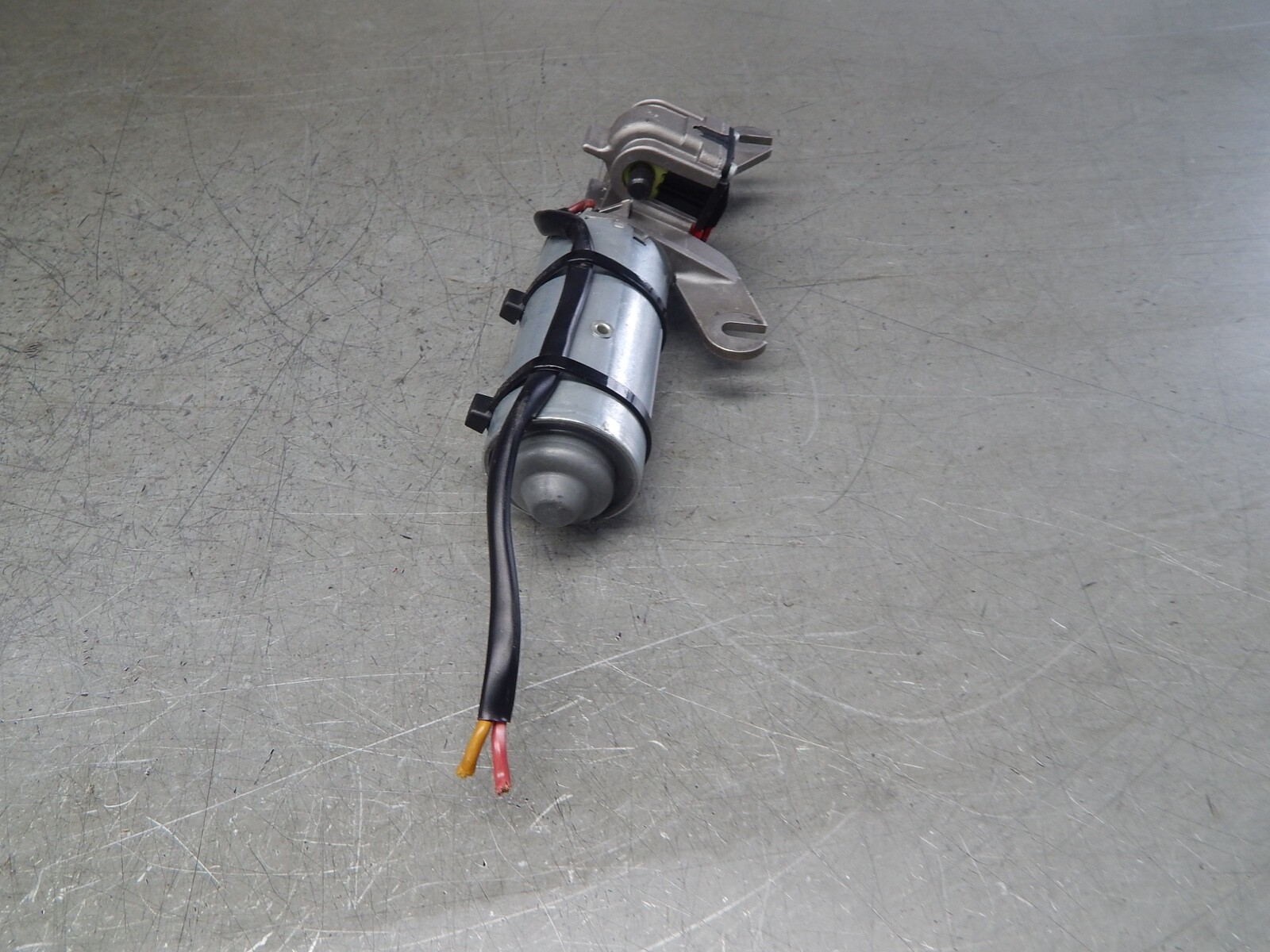 MASERATI GRANTURISMO CONVERTIBLE FRONT DRIVE MOTOR  0390201675 - REMANUFACTURED