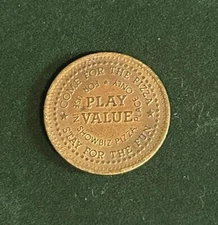 VTG 80's Brass Showbiz Pizza Place Game Token Coin Play Value