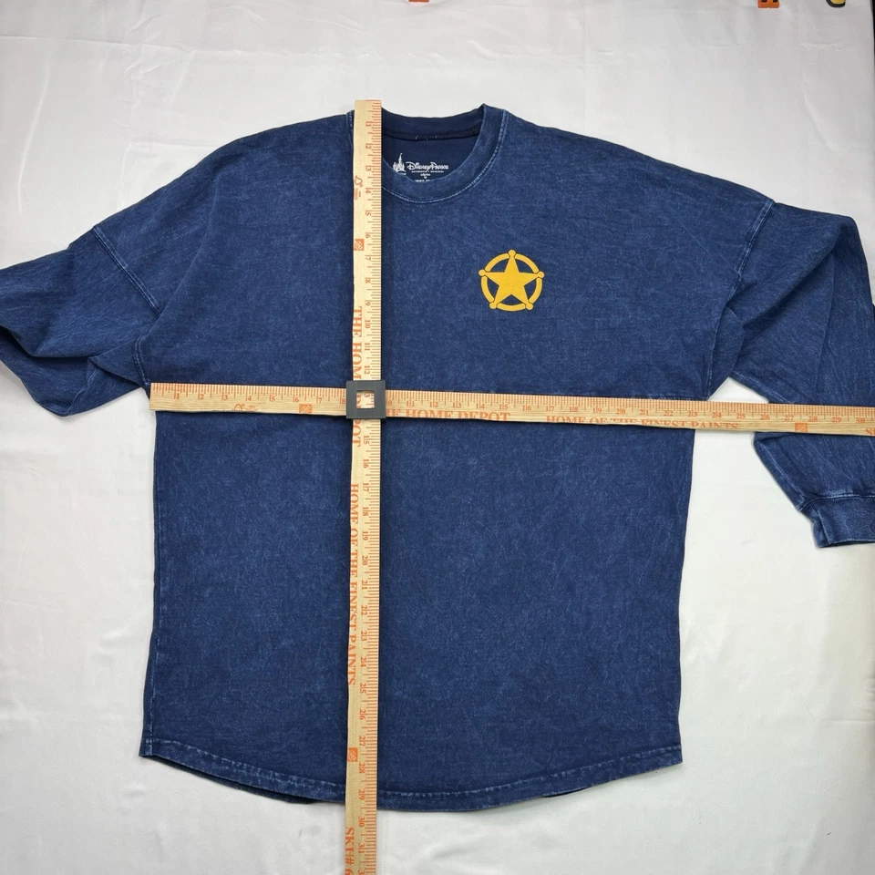 Camiseta deportiva de los parques Disney Pixar Toy Story Sheriff Woody Spirit talla M azul Foto 2 de 4