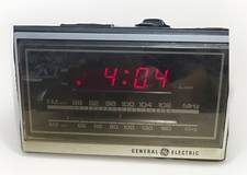 Vintage GE General Electric AM FM Radio Alarm Clock Model 7-4620F-Tested/Works