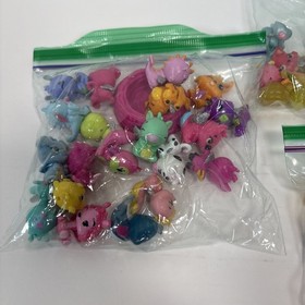 Hatchimals Colleggtibles HUGE Lot Of 205 Mixed Seasons Editions + Accessories